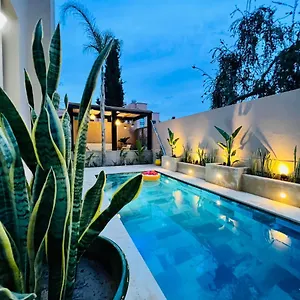 luxury-family-villa-targan-garden.marrakeshhotelsmorocco.com/