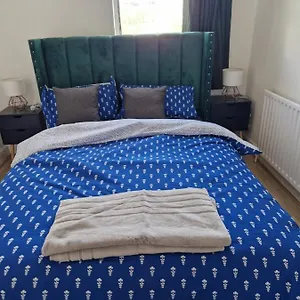 a-lovely-one-bedroom-in-hither-green-lane.brighton-hotels-england.com/